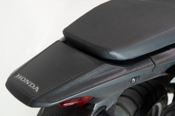 TAIL+SWING SCRTCH SVR AFR TWIN