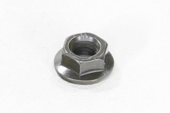 NAKRĘTKA M5x0,8 MOCOWANIA CEWKO-MODUŁU PIAGGIO