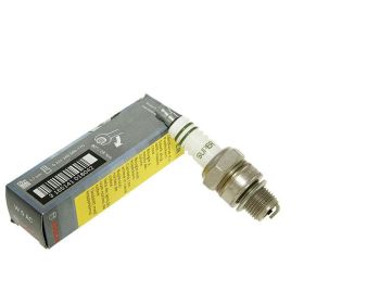 spark plug Bosch W5AC = B7HS