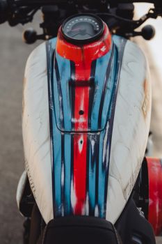 DASH COVER RAW RH975